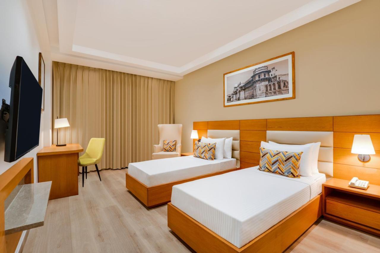 Lemon Tree Hotel Agra Shikohabad Kültér fotó