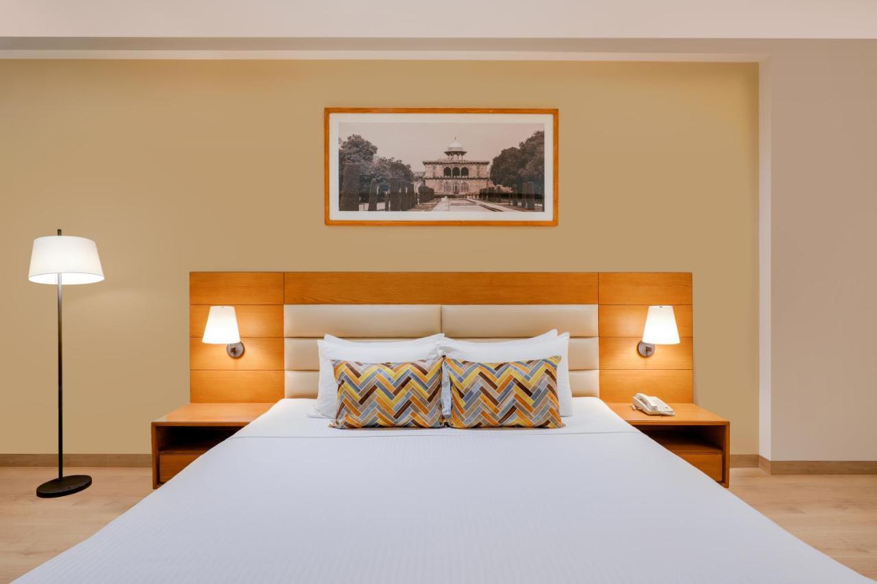 Lemon Tree Hotel Agra Shikohabad Kültér fotó